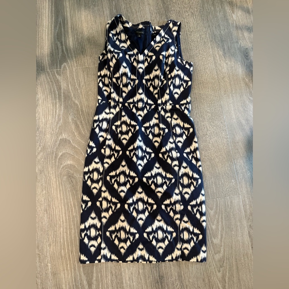 Talbots Navy Blue/Cream Cotton Blend Ikat Print Lined V-Neck Sheath